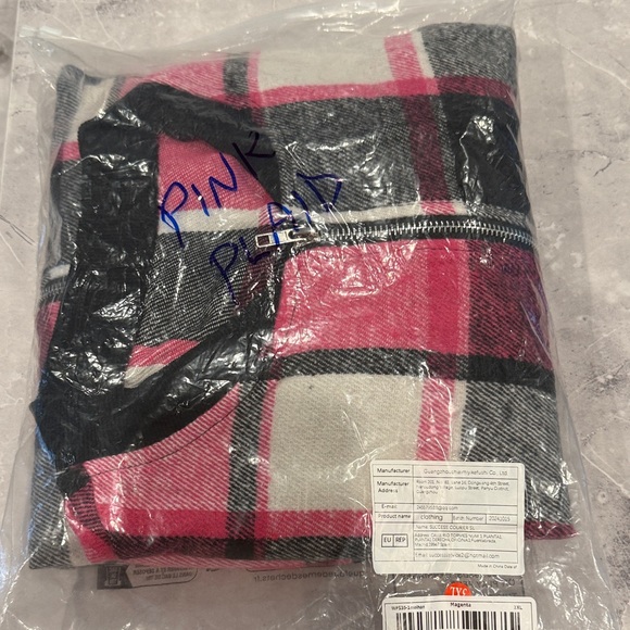 Pink and Black Plaid Zip-Up Jacket - Picture 8 of 10